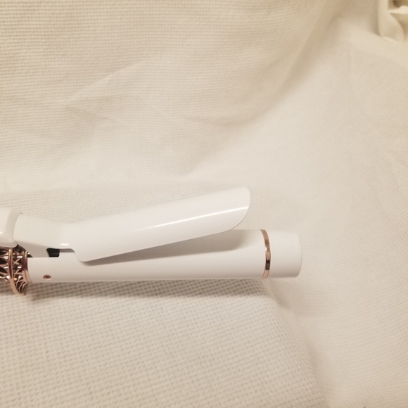 T3 singlepass  1 1/4 curling iron main image 5
